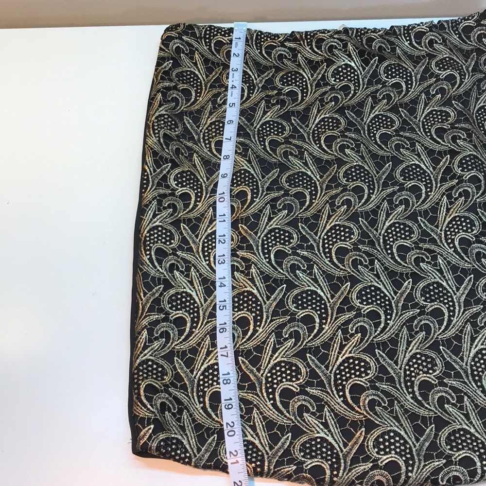 Max Black & Gold Embroidered Overlay Skirt Size XL - Picture 9 of 12